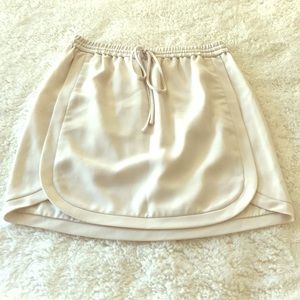 Cream colored J Crew skirt w pockets - 6 Tall
